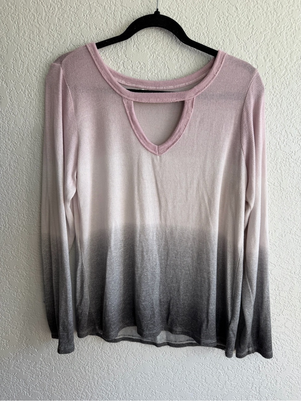 Ladies Pink-to-Gray Ombre Long Sleeve Keyhole Tee